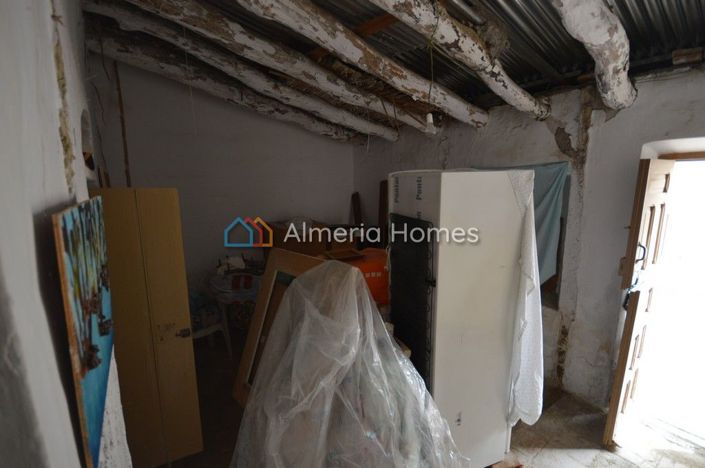 Image No.5-4 Bed Townhouse for sale