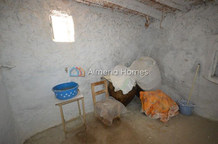 Image No.7-4 Bed Townhouse for sale