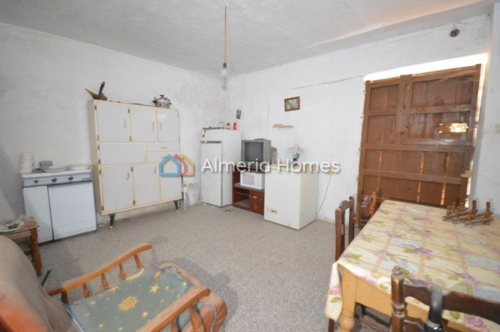 Image No.13-3 Bed Country House for sale