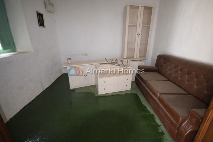 Image No.5-4 Bed Country House for sale