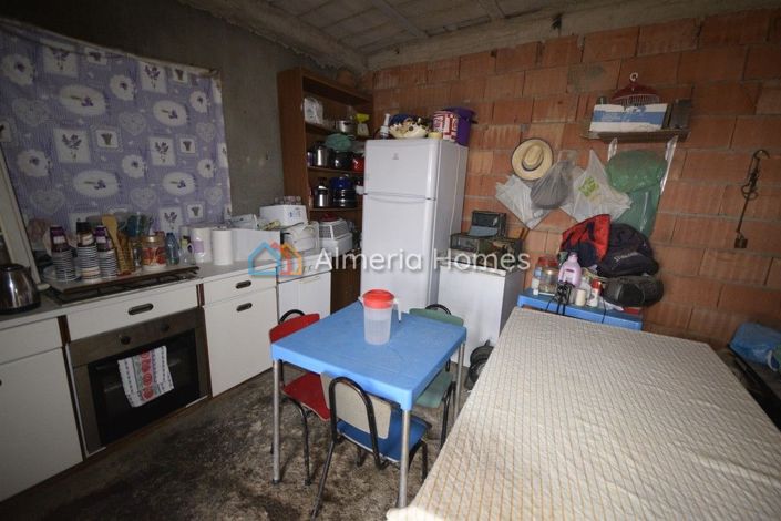 Image No.13-4 Bed Townhouse for sale