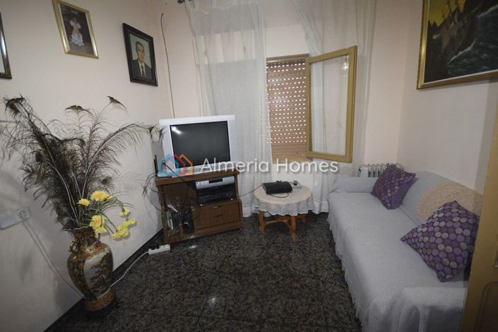 Image No.7-4 Bed Townhouse for sale