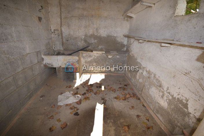 Image No.16-4 Bed Townhouse for sale