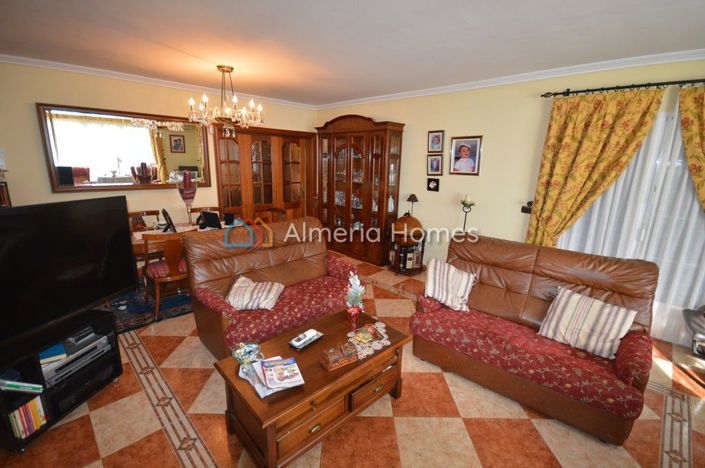 Image No.5-3 Bed Townhouse for sale