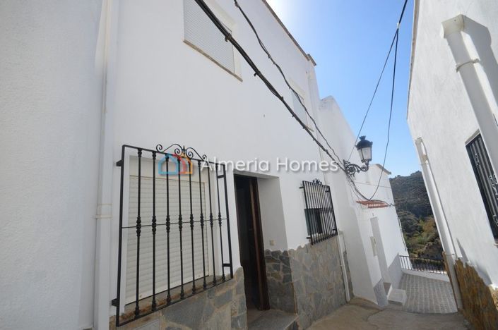 Image No.2-5 Bed Village House for sale