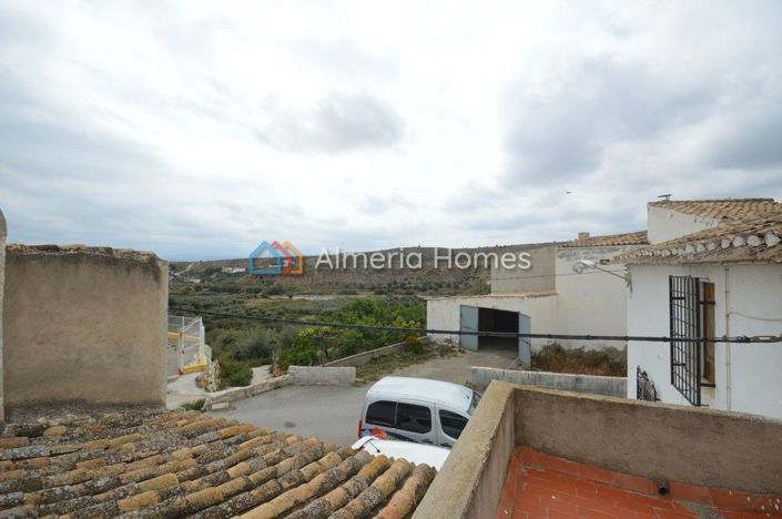 Image No.12-3 Bed Village House for sale