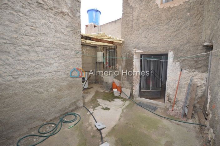 Image No.8-3 Bed Village House for sale