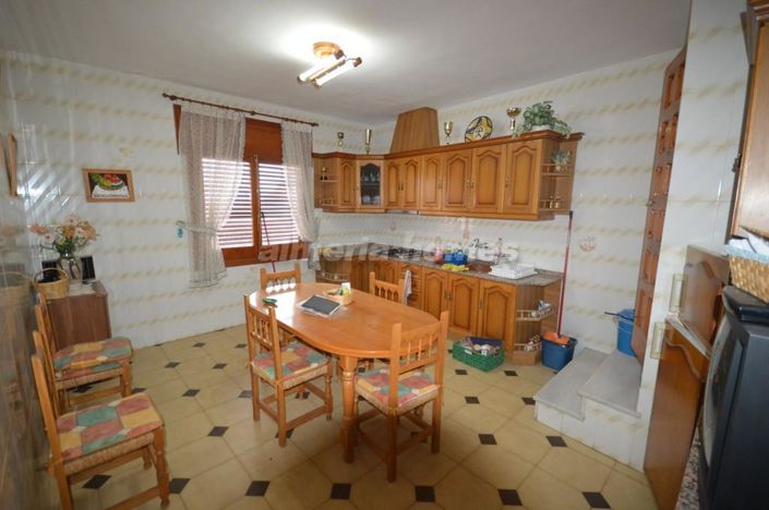 Image No.16-5 Bed Village House for sale