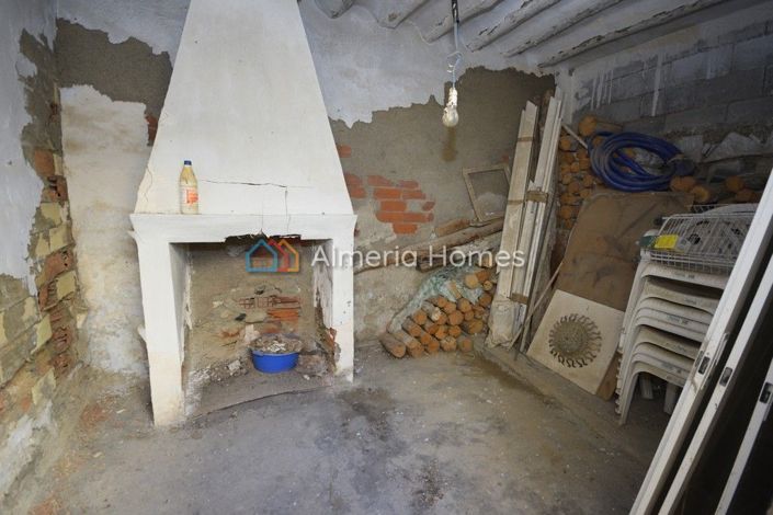 Image No.19-4 Bed Townhouse for sale