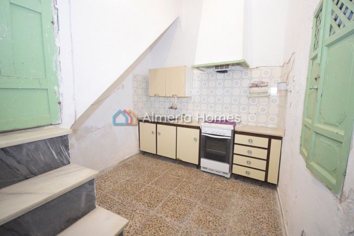 Image No.7-4 Bed Townhouse for sale