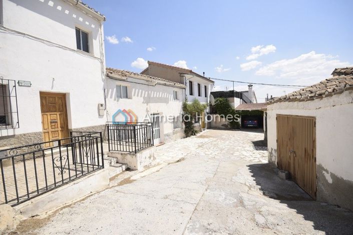 Image No.17-5 Bed Village House for sale