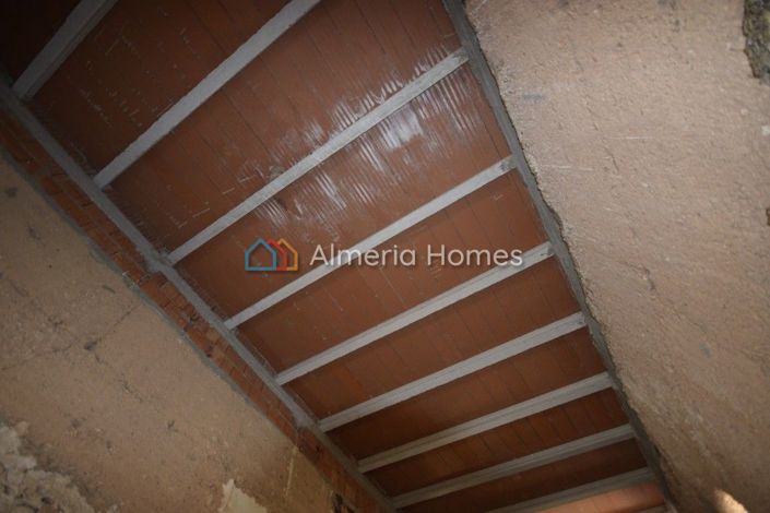 Image No.6-5 Bed Country House for sale