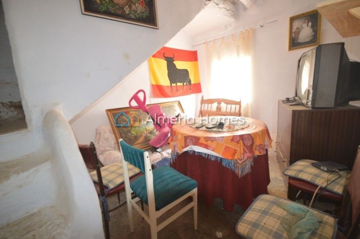 Image No.3-2 Bed Townhouse for sale