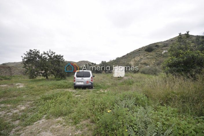 Image No.15-4 Bed Country House for sale