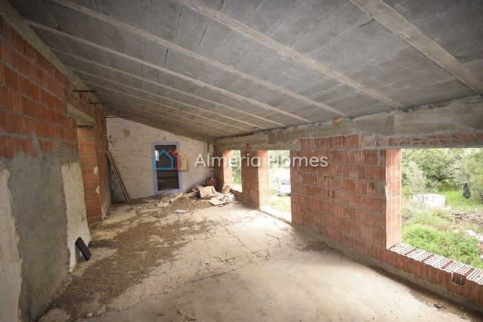 Image No.7-4 Bed Country House for sale