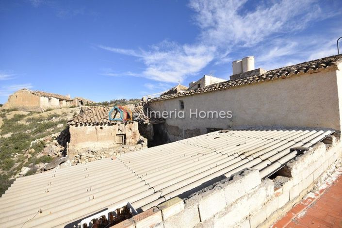 Image No.17-3 Bed Country House for sale