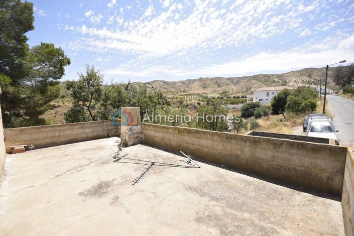 Image No.12-4 Bed Country House for sale