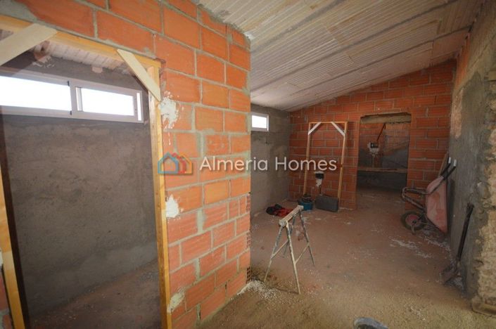 Image No.14-4 Bed Country House for sale