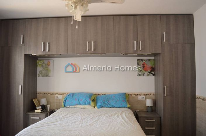 Image No.9-4 Bed Country House for sale