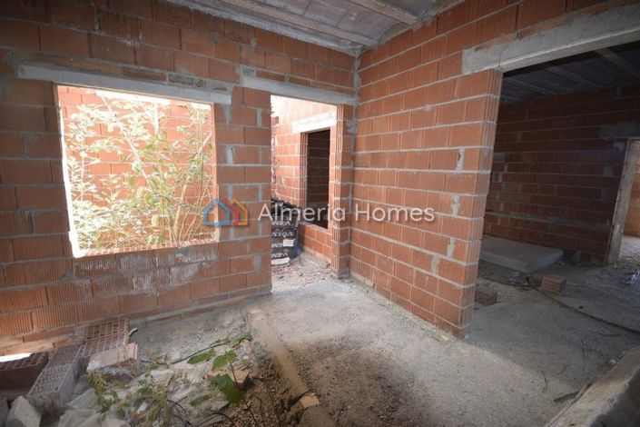 Image No.9-2 Bed Country House for sale