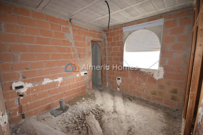 Image No.10-4 Bed Villa for sale