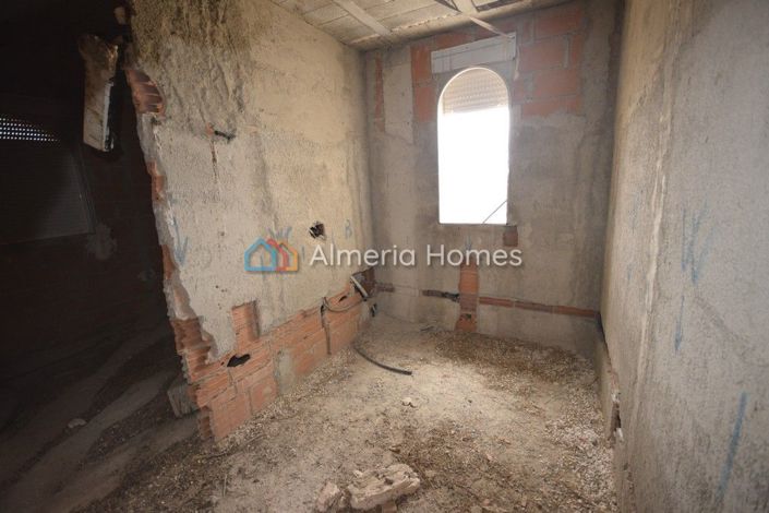 Image No.13-4 Bed Villa for sale