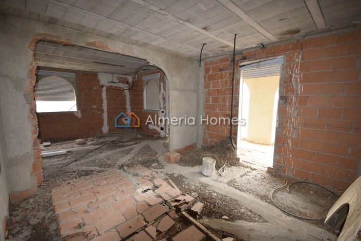 Image No.6-4 Bed Villa for sale