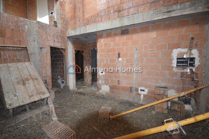 Image No.9-4 Bed Villa for sale