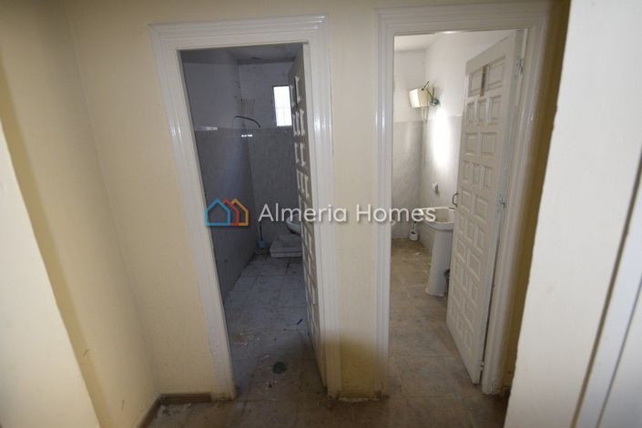 Image No.14-5 Bed Country House for sale