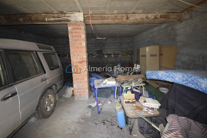 Image No.16-5 Bed Country House for sale