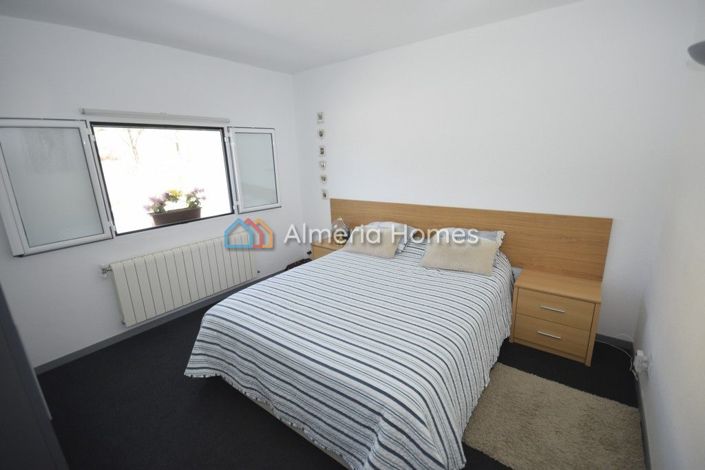 Image No.17-3 Bed Villa for sale