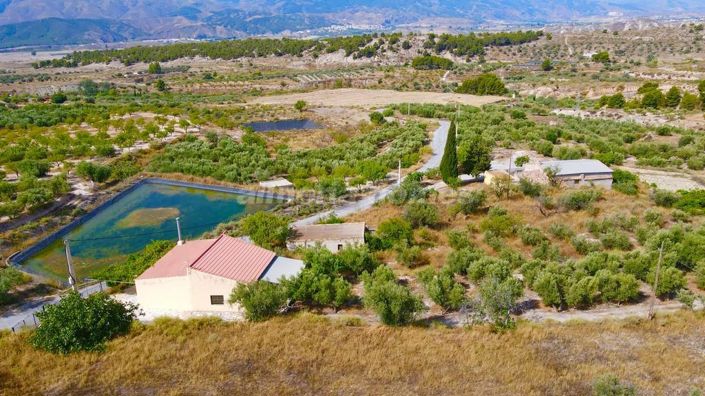 Image No.2-2 Bed Country House for sale