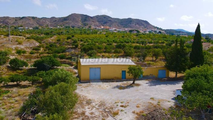 Image No.6-2 Bed Country House for sale