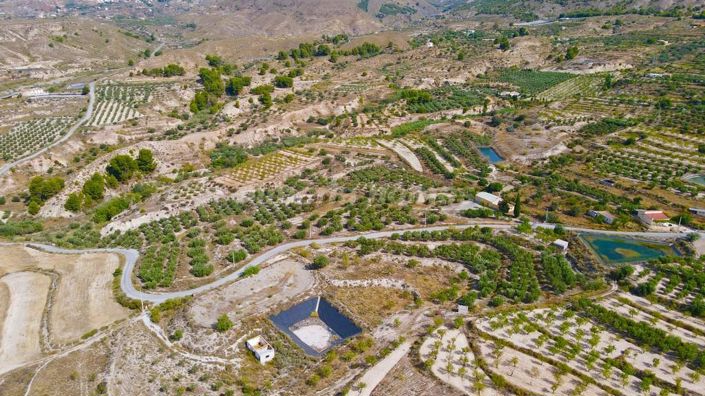 Image No.8-2 Bed Country House for sale