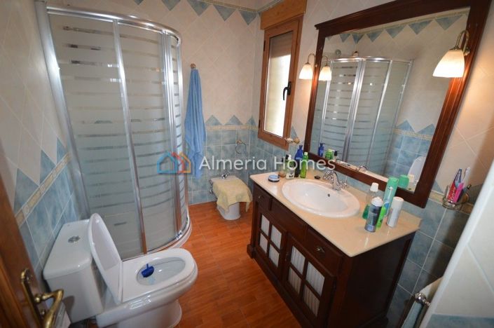 Image No.13-3 Bed Villa for sale