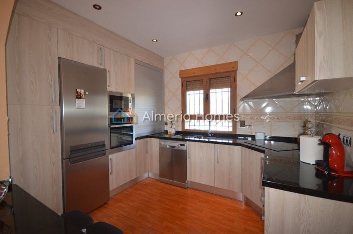 Image No.7-3 Bed Villa for sale