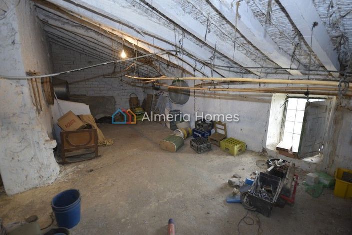 Image No.11-4 Bed Country House for sale