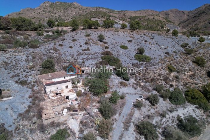 Image No.4-4 Bed Country House for sale