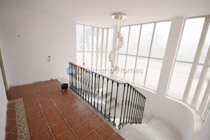 Image No.14-4 Bed Villa for sale