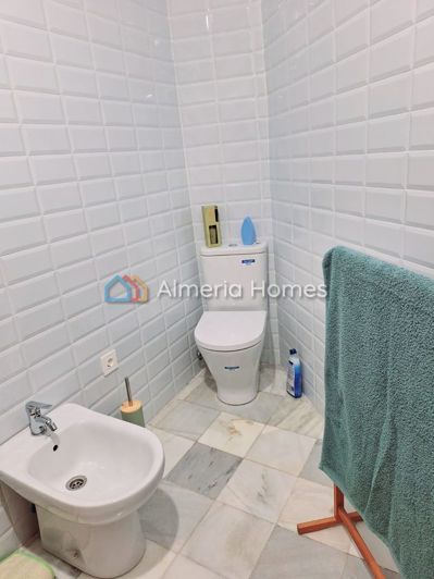 Image No.8-4 Bed Townhouse for sale