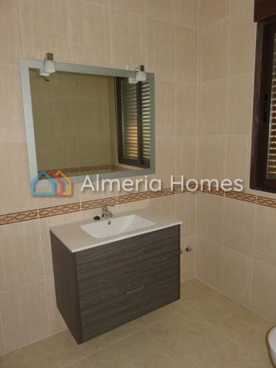 Image No.14-4 Bed Villa for sale