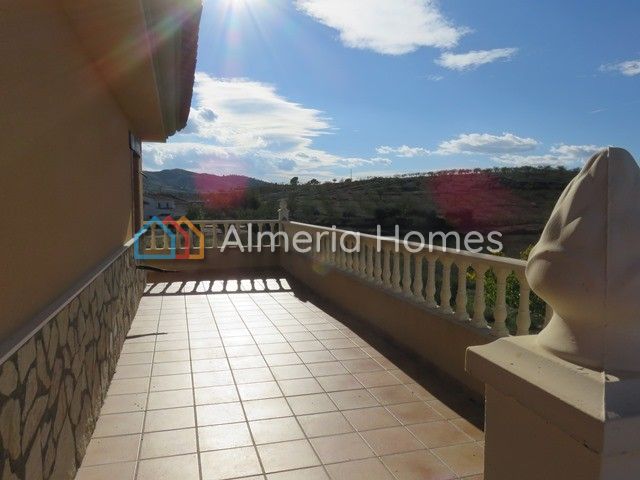 Image No.5-4 Bed Villa for sale