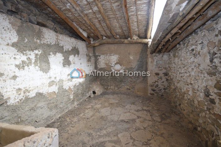 Image No.13-5 Bed Country House for sale