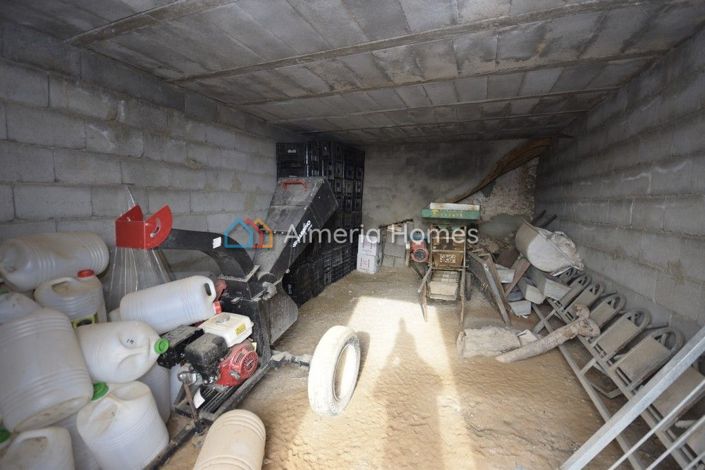 Image No.20-5 Bed Country House for sale