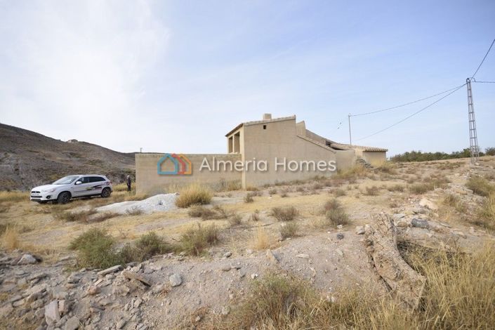 Image No.4-5 Bed Country House for sale