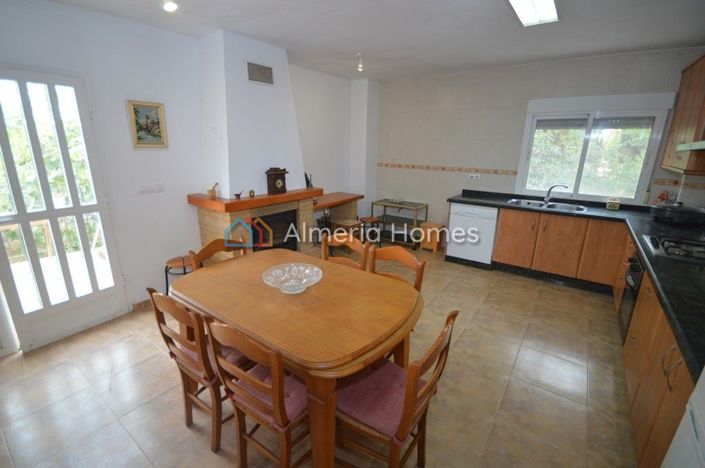 Image No.5-3 Bed Villa for sale