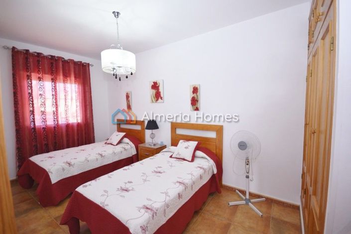 Image No.12-3 Bed Villa for sale