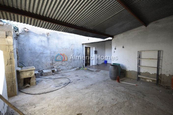 Image No.16-4 Bed Country House for sale