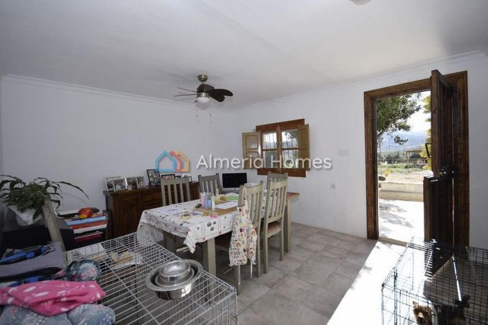 Image No.7-7 Bed Country House for sale