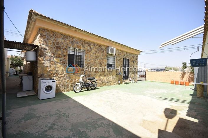 Image No.6-3 Bed Villa for sale